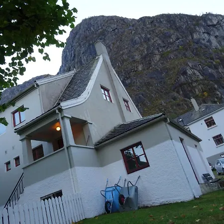 Fjordshelter- Cozy Townhouse Dom wakacyjny Tyssedal